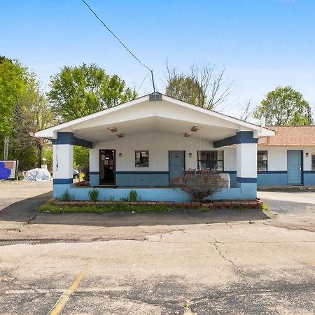 Oyo Hotel Atlanta Tx Hwy 59 Queen City Exterior photo