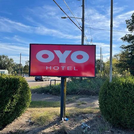 Oyo Hotel Atlanta Tx Hwy 59 Queen City Exterior photo